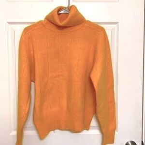 Women’s Lord & Taylor Yellow Lambs Wool Blend Turtleneck Sweater Size Small